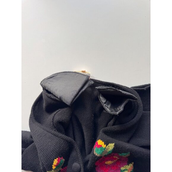 Vintage 90's SUSAN BRISTOL Black Knit Chenille Floral Cardigan, Size M - Picture 8 of 11